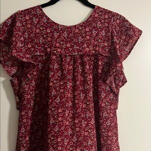 Monteau multicolored flutter sleeve blouse with rounded neckline